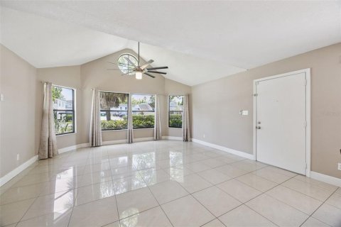 Copropriété à louer à Kissimmee, Floride: 3 chambres, 116.13 m2 № 2385653 - photo 6