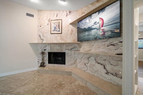 House in Clearwater, Florida 5 bedrooms, 255.3 sq.m. № 1819109 - photo 10