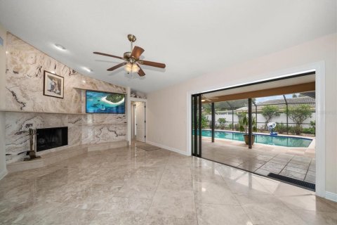 House in Clearwater, Florida 5 bedrooms, 255.3 sq.m. № 1819109 - photo 9