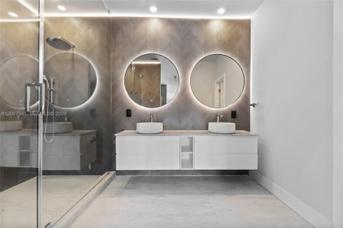 Купить виллу или дом в Майами-Бич, Флорида 4 спальни, 297.84м2, № 2071930 - фото 9