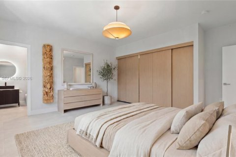 Купить виллу или дом в Майами-Бич, Флорида 4 спальни, 297.84м2, № 2071930 - фото 15