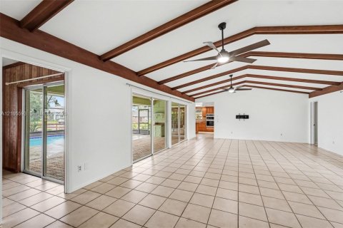 Villa ou maison à vendre à Sebastian, Floride: 3 chambres, 187.38 m2 № 2417729 - photo 30