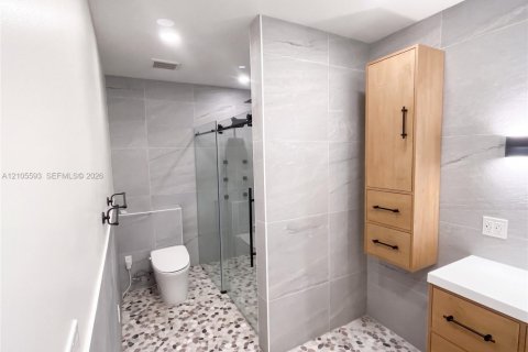 Villa ou maison à vendre à Sebastian, Floride: 3 chambres, 187.38 m2 № 2417729 - photo 12