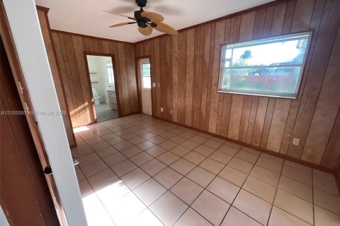 Villa ou maison à vendre à Sebastian, Floride: 3 chambres, 187.38 m2 № 2417729 - photo 18