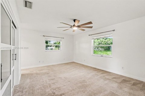 Villa ou maison à vendre à Sebastian, Floride: 3 chambres, 187.38 m2 № 2417729 - photo 9