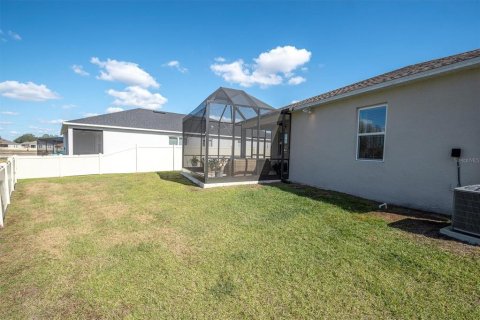 House in Zephyrhills, Florida 4 bedrooms, 184.23 sq.m. № 2120669 - photo 29