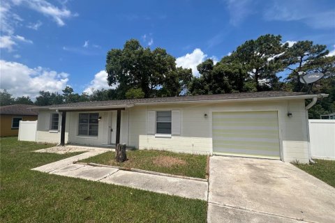 House in Ocala, Florida 2 bedrooms, 114.92 sq.m. № 1876890 - photo 2