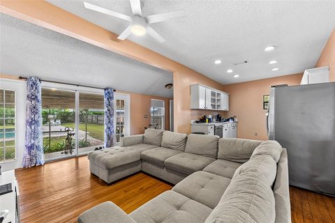 Villa ou maison à vendre à Orlando, Floride: 3 chambres, 112.41 m2 № 2354288 - photo 5