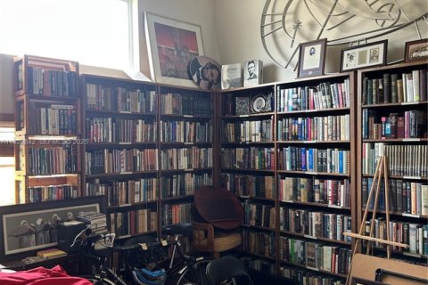 Villa ou maison à vendre à Sunrise, Floride: 3 chambres, 195 m2 № 1976879 - photo 6