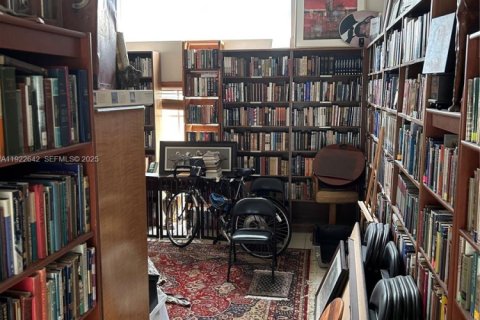 Villa ou maison à vendre à Sunrise, Floride: 3 chambres, 195 m2 № 1976879 - photo 7