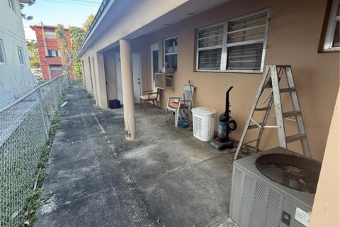 Immobilier commercial à vendre à Miami, Floride: 167.78 m2 № 2004081 - photo 7