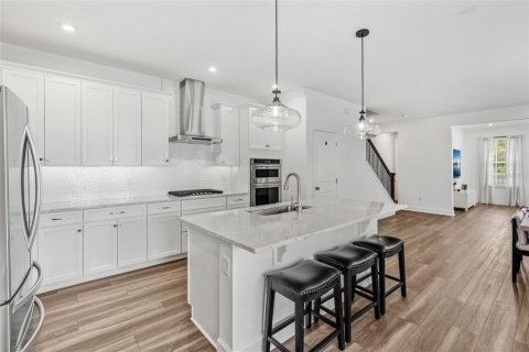 Adosado en venta en Celebration, Florida, 3 dormitorios, 171.4 m2 № 2147530 - foto 16