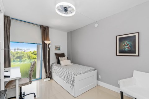 Condominio en venta en Aventura, Florida, 2 dormitorios, 92.34 m2 № 1808959 - foto 18