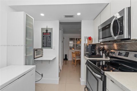 Condominio en venta en Aventura, Florida, 2 dormitorios, 92.34 m2 № 1808959 - foto 8