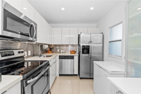 Condominio en venta en Aventura, Florida, 2 dormitorios, 92.34 m2 № 1808959 - foto 6