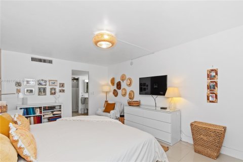 Condominio en venta en Aventura, Florida, 2 dormitorios, 92.34 m2 № 1808959 - foto 13