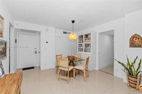 Condominio en venta en Aventura, Florida, 2 dormitorios, 92.34 m2 № 1808959 - foto 5