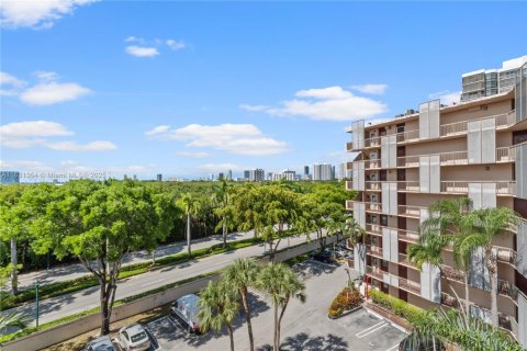 Condominio en venta en Aventura, Florida, 2 dormitorios, 92.34 m2 № 1808959 - foto 26