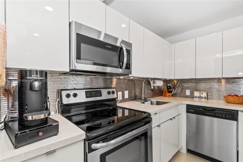 Condominio en venta en Aventura, Florida, 2 dormitorios, 92.34 m2 № 1808959 - foto 7