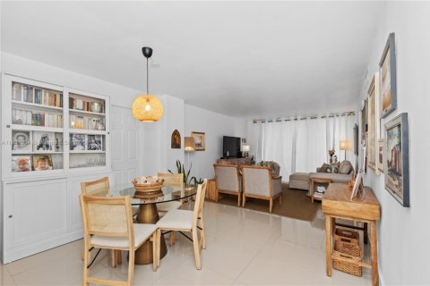 Condominio en venta en Aventura, Florida, 2 dormitorios, 92.34 m2 № 1808959 - foto 2