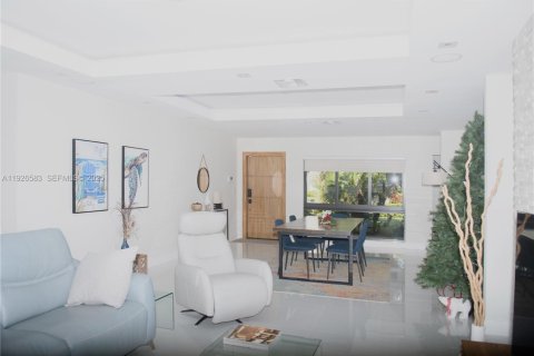 Villa ou maison à vendre à Pompano Beach, Floride: 3 chambres, 162.3 m2 № 1986286 - photo 18