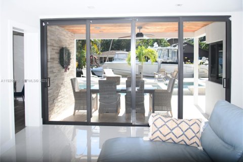 Villa ou maison à vendre à Pompano Beach, Floride: 3 chambres, 162.3 m2 № 1986286 - photo 14