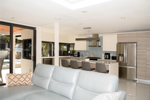 Villa ou maison à vendre à Pompano Beach, Floride: 3 chambres, 162.3 m2 № 1986286 - photo 19