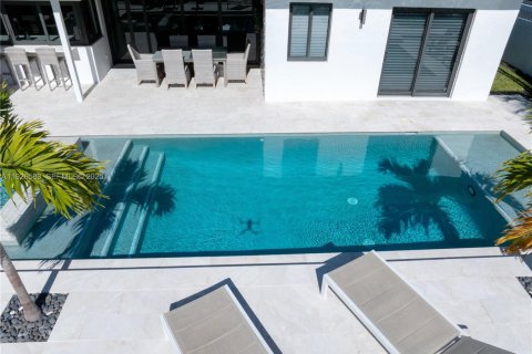 Villa ou maison à vendre à Pompano Beach, Floride: 3 chambres, 162.3 m2 № 1986286 - photo 3