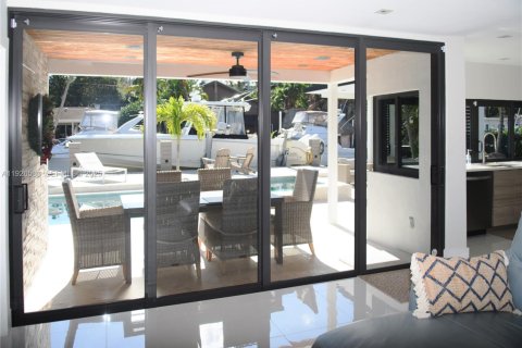 Villa ou maison à vendre à Pompano Beach, Floride: 3 chambres, 162.3 m2 № 1986286 - photo 13