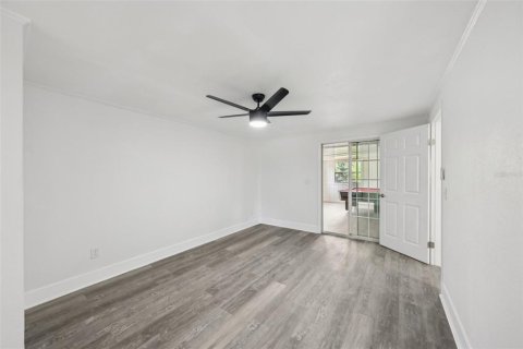 House in Umatilla, Florida 3 bedrooms, 133.78 sq.m. № 1806956 - photo 24