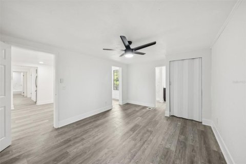 House in Umatilla, Florida 3 bedrooms, 133.78 sq.m. № 1806956 - photo 22