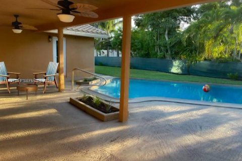 Снять в аренду виллу или дом в Корал-Спрингс, Флорида 4 спальни, 203.83м2, № 2017692 - фото 8