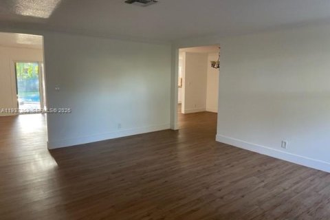 Снять в аренду виллу или дом в Корал-Спрингс, Флорида 4 спальни, 203.83м2, № 2017692 - фото 15