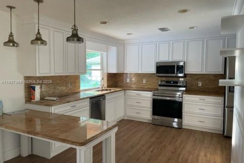 Снять в аренду виллу или дом в Корал-Спрингс, Флорида 4 спальни, 203.83м2, № 2017692 - фото 9