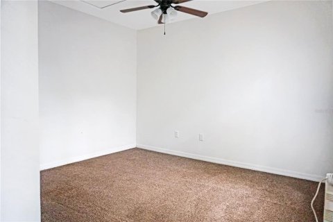 Townhouse in Davenport, Florida 3 bedrooms, 162.39 sq.m. № 1777406 - photo 8