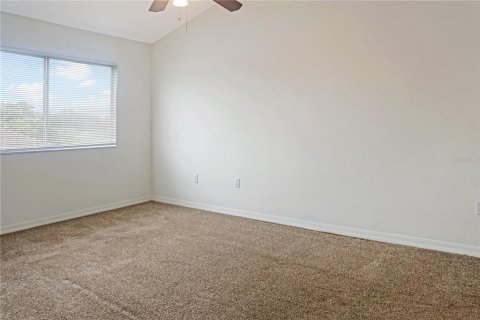 Townhouse in Davenport, Florida 3 bedrooms, 162.39 sq.m. № 1777406 - photo 11