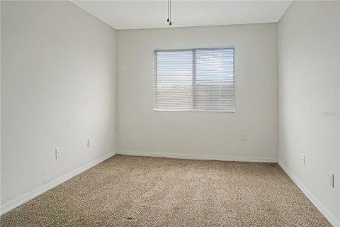 Townhouse in Davenport, Florida 3 bedrooms, 162.39 sq.m. № 1777406 - photo 10