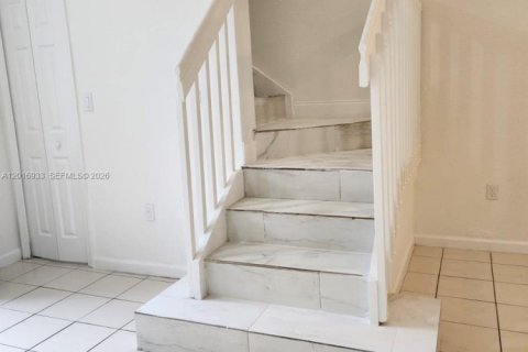 Touwnhouse à louer à Homestead, Floride: 3 chambres, 132.2 m2 № 2077553 - photo 13