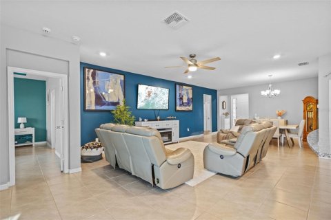 Casa en venta en Brooksville, Florida, 3 dormitorios, 171.31 m2 № 1918233 - foto 5