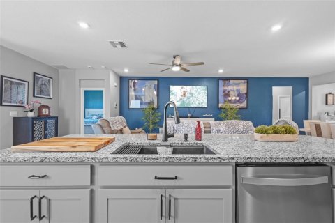 Casa en venta en Brooksville, Florida, 3 dormitorios, 171.31 m2 № 1918233 - foto 10