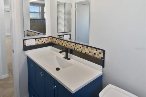 House in Hudson, Florida 2 bedrooms, 132.85 sq.m. № 1591779 - photo 18