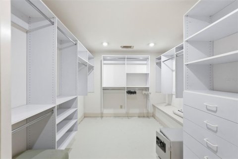 House in Gulfport, Florida 3 bedrooms, 386.01 sq.m. № 2236048 - photo 28