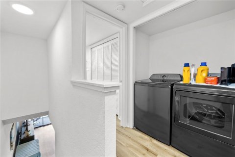 Adosado en venta en Seminole, Florida, 3 dormitorios, 185.62 m2 № 1917937 - foto 19