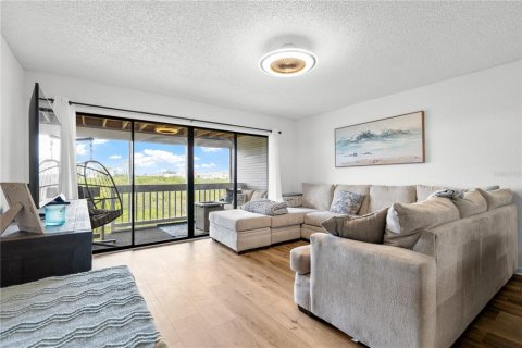 Adosado en venta en Seminole, Florida, 3 dormitorios, 185.62 m2 № 1917937 - foto 11