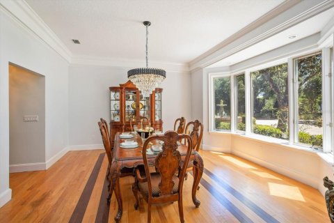 House in Windermere, Florida 6 bedrooms, 633.5 sq.m. № 1734288 - photo 14