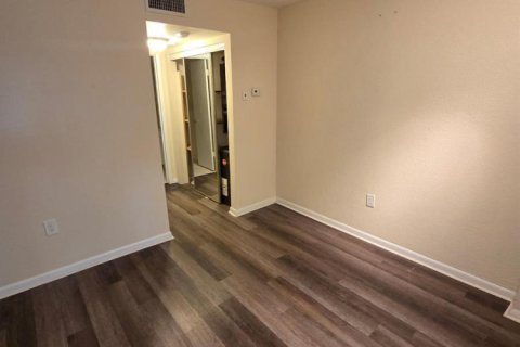 Copropriété à louer à St. Lucie, Floride: 1 chambre, 67.45 m2 № 2293432 - photo 5