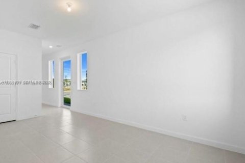 Adosado en alquiler en Homestead, Florida, 4 dormitorios, 166.3 m2 № 1990011 - foto 11