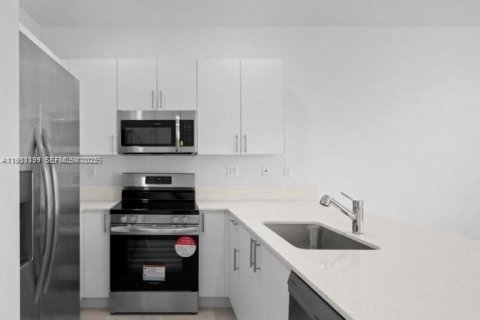 Adosado en alquiler en Homestead, Florida, 4 dormitorios, 166.3 m2 № 1990011 - foto 7