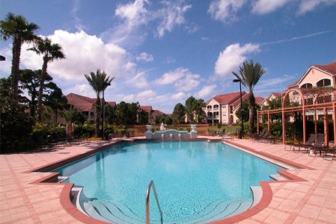 Condo in Sarasota, Florida, 3 bedrooms № 2211265 - photo 2