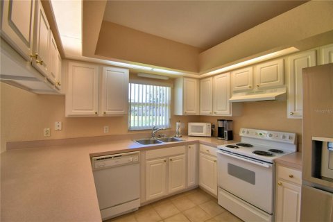 House in Auburndale, Florida 3 bedrooms, 142.79 sq.m. № 1884499 - photo 14